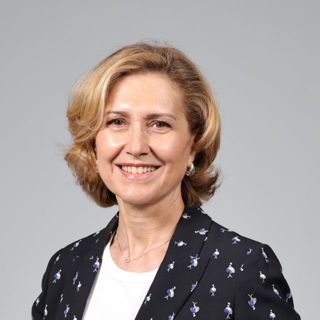 Mme Inès DE MONTGON