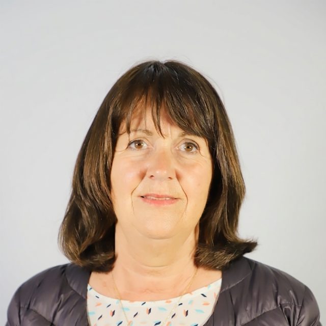 Mme Martine LESSERTISSEUR